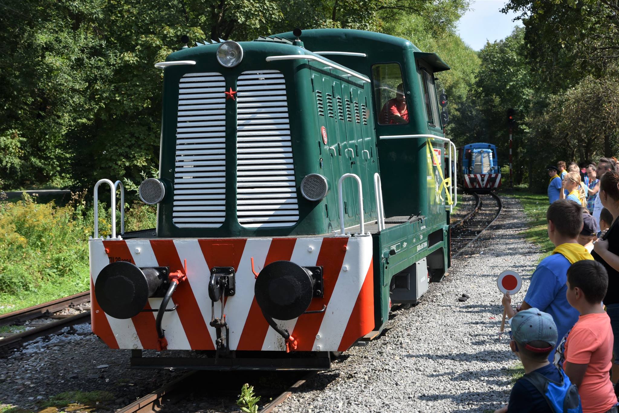 Narrow gauge railways as attractions and gates to nature